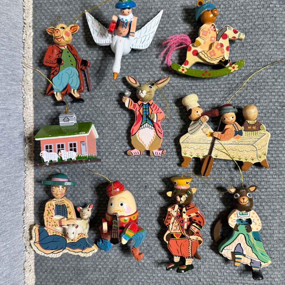 VTG Mother Goose Nursery Rhyme 10 Wooden Folk Art Christmas Holiday Ornaments
